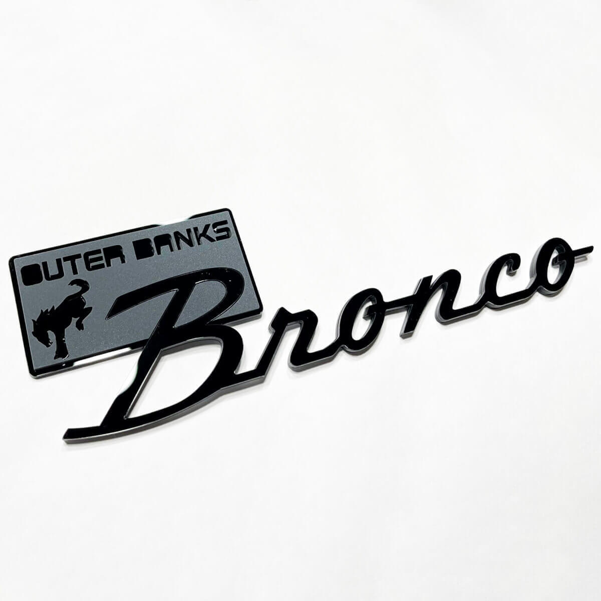 Fender Badges Tailgate Emblem 3D Badge Grey vs Black for Bronco Outer Banks