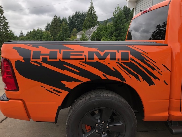 Product: Dodge Ram HEMI Splash Grunge Logo Truck Vinyl Decal bed Graphic