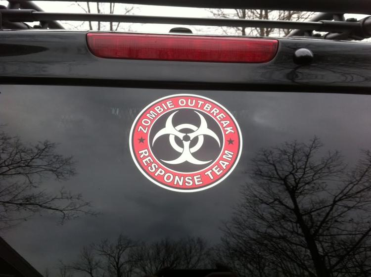 Paar Zombie Outbreaking Response Team Toyota FJ Cruiser Side Vinyl Stickers Decals Logo