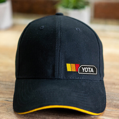 YOTA Toyota Retro Classic Stripe Trucker Hat Embroidered Logo Baseball cap