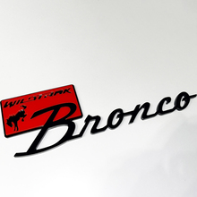 Bronco Wildtrak Fender Badges Tailgate Emblem 3D Badge Black vs Red 4