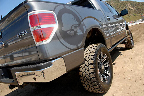 Metal Mulisha Skull Bedside Vinyl Decal Kit for Musclecar truck