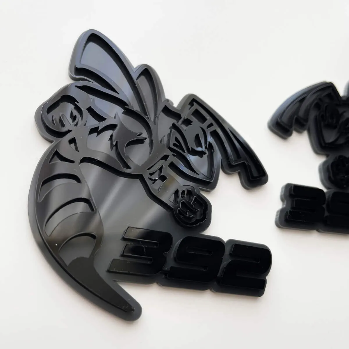 2-Piece New Bee Fender Badge Replacement Emblem – Trunk Or Hood Mount